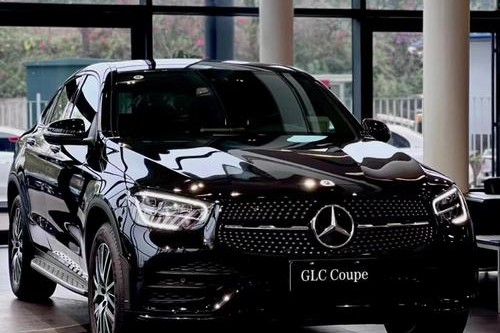 18款墨版奔驰GLC300配置2.0T涡轮增压四缸版解析制造工艺炉火纯青