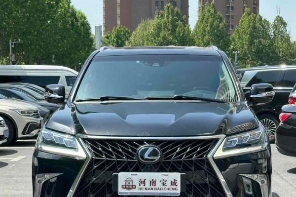 18款中东版雷克萨斯LX570阳刚显干练干净利落价格大幅度下调