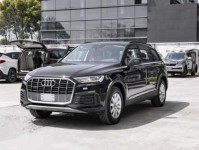 17款加版奥迪Q7降价科技版现车晒新低奥迪Q7降价优惠购车分期付款