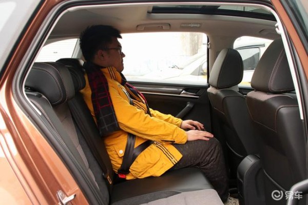 18款奔驰S560长轴四驱现车报价行政座驾商务标杆贵族气息流露