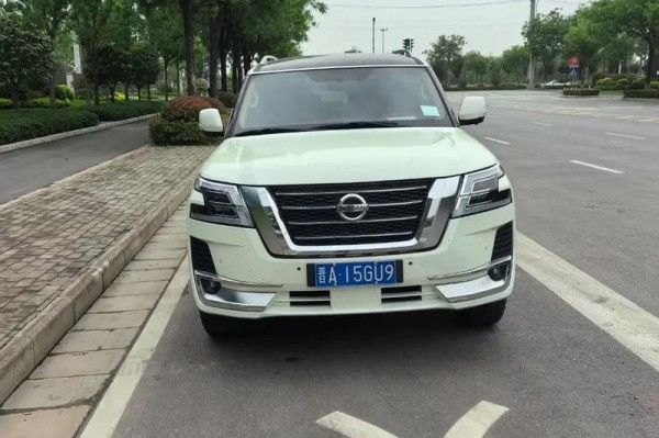 18款日产途乐Y62七座店内现车让利日产途乐最新配置详解实拍