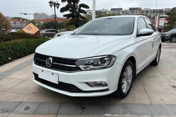 18款大众宝来分期首付多少颜色手续齐全北京现车优惠裸车销售