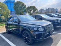 17款宾利添越现车Mulliner定制21寸钻石轮四座行政全球最豪华SUV