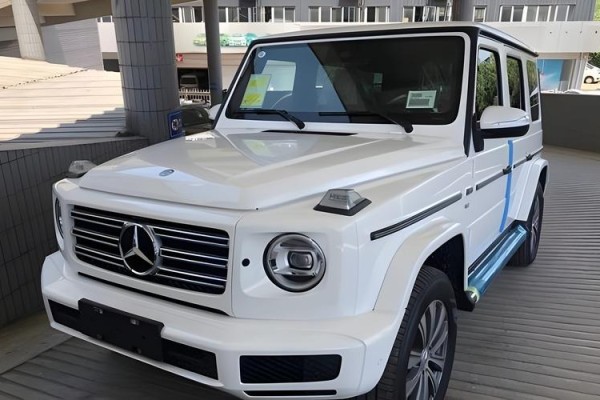 18款奔驰G500加版端午高额优惠让利多即使脱下军装它也是王者