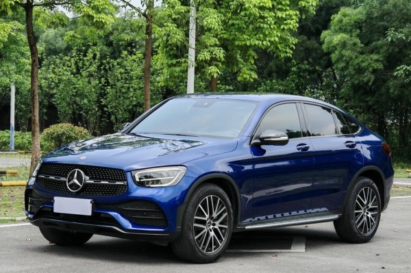 18款墨西哥版奔驰GLC300豪华奢侈SUV开辟前方无限可能现车促销