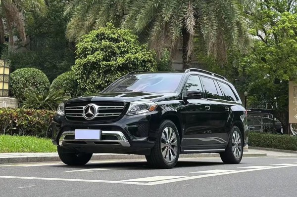 18款加版奔驰GLS450配置报价3.0T汽油7座优惠