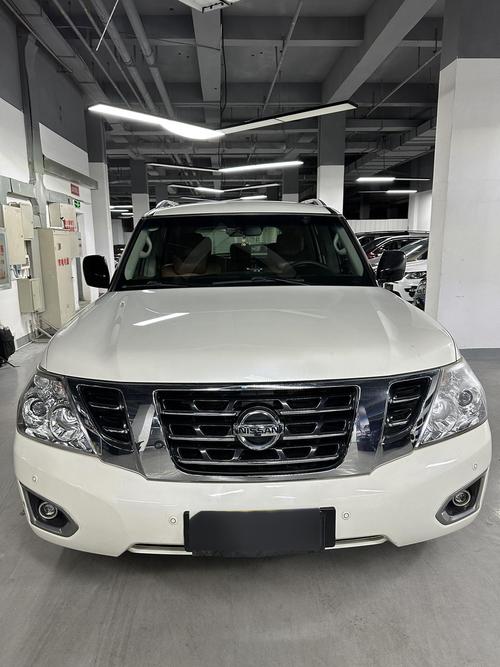 17款日产途乐中东途乐SE 4.0L V6 7座配置报价多少钱途乐全时四驱