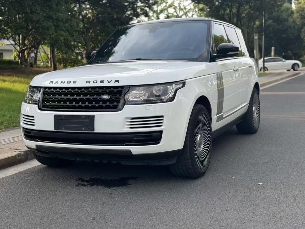 17款路虎揽胜动感越野备有一番风味火热销售天津滨海平行进口