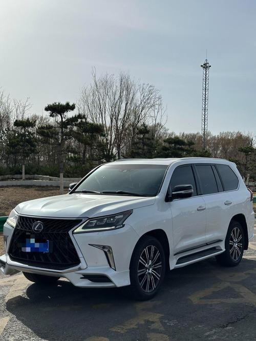 17款雷克萨斯LX570顶配8座报价雷克萨斯LX570中东版加版多少钱