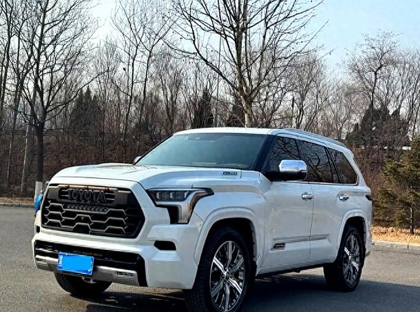 18款丰田红杉5700 V8新款配置价格108万起售