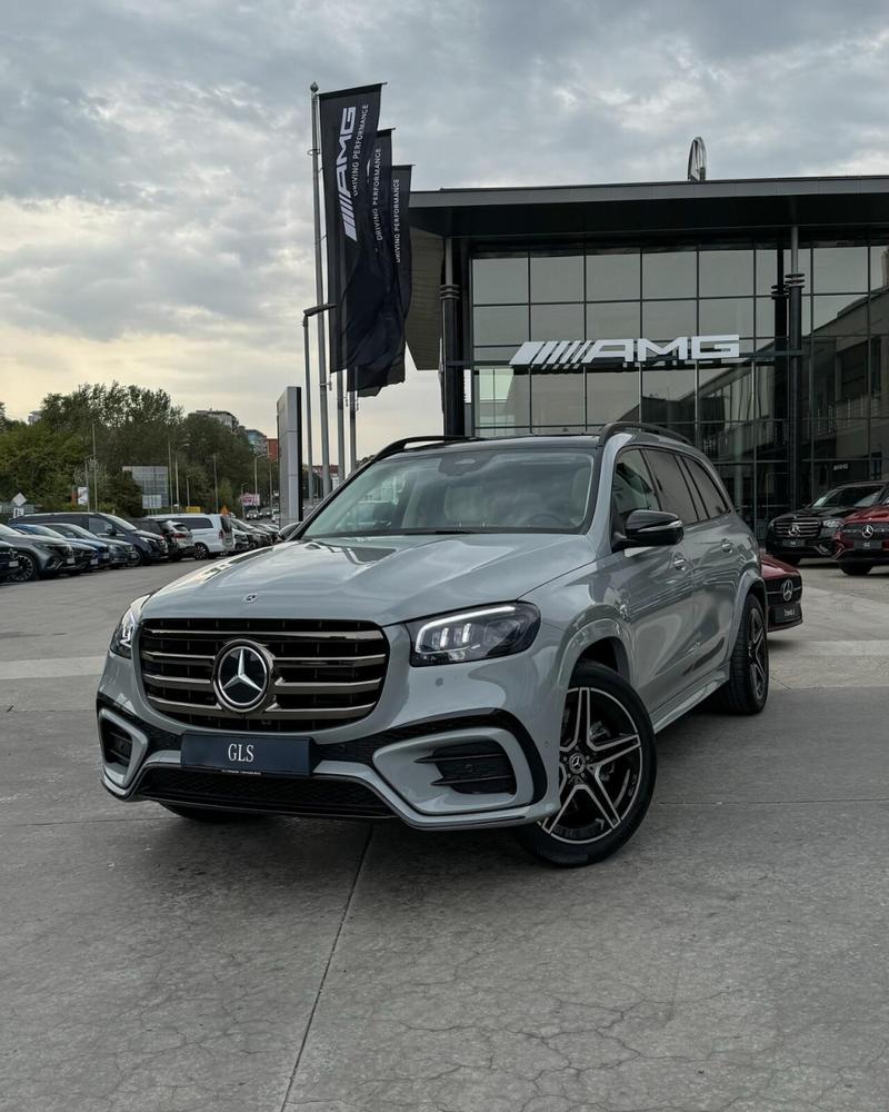 18款加版奔驰GLS450AMG运动包时尚的外观设计港口现车优惠