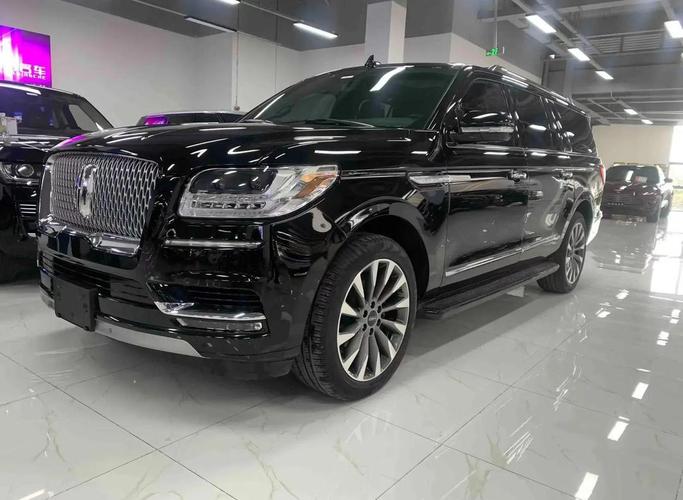 18款加版林肯领航员全尺寸豪华SUV超强科技动力配置全面解析