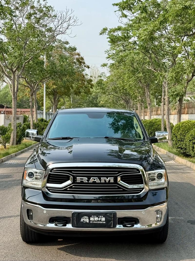 18款叛逆者道奇公羊皮卡中的领头羊道奇公羊叛逆者配置全解析