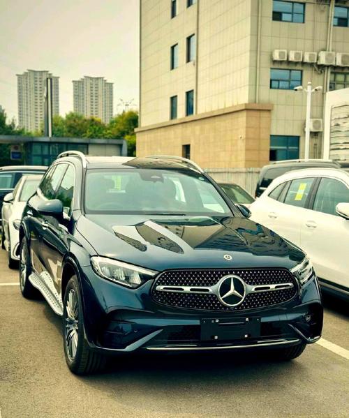 18款墨版奔驰GLC300顶配2.0T涡轮增压四缸版解析世界杯送大礼包