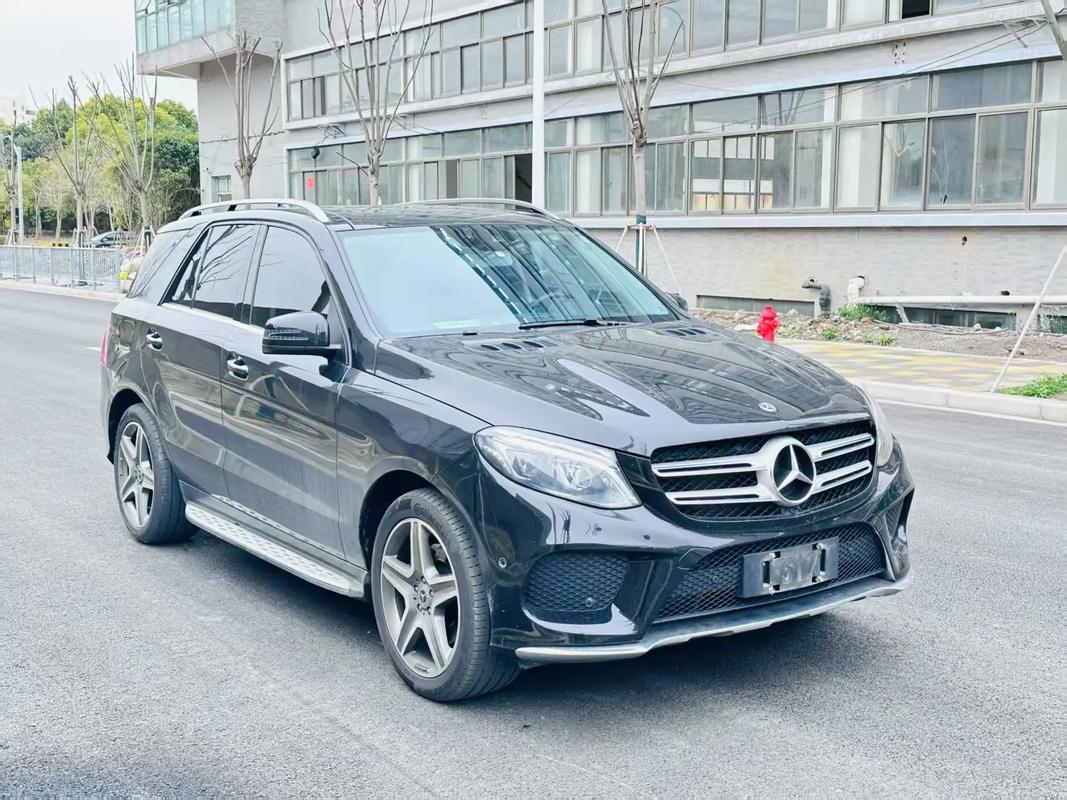 18款奔驰GLE400加版回笼资金满配支持港口现车最低价格多少钱