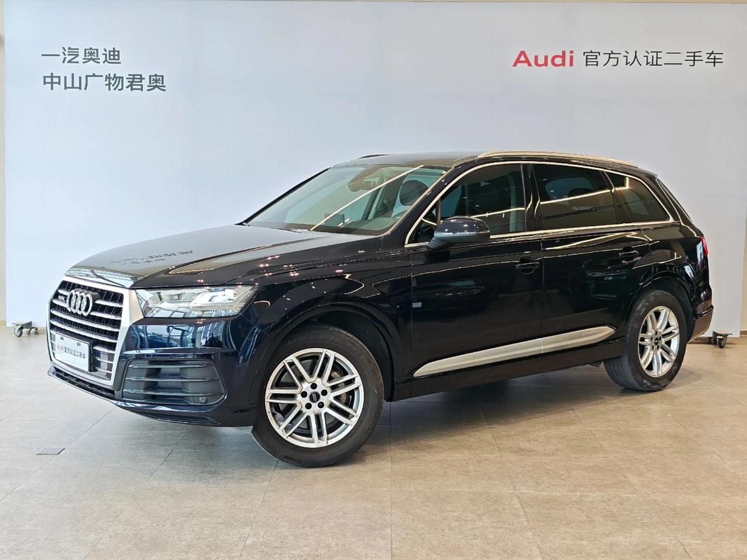 18款奥迪Q7加版舒适型七座现车手续齐全天津最新报价优惠活动