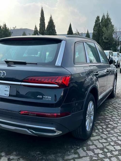 18款奥迪Q7加版钜惠裸车价升级细节平行进口奥迪Q7最新报价