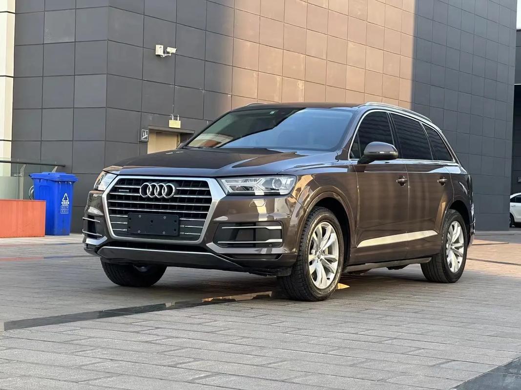18款奥迪Q7现车手续齐十足越野车很霸气奥迪Q7加版3.0T优惠