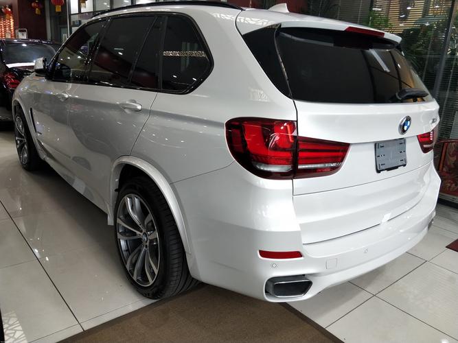 18款宝马X5加版3.0个性化配置性价比高宝马X5中东版优惠升级