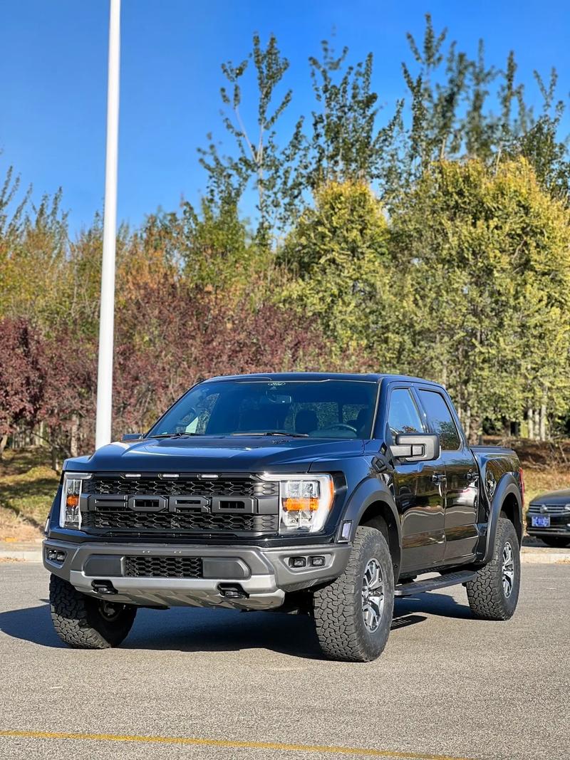 18款福特F150加版猛禽XLT配置解冲沙最好用的带你“越”清障碍